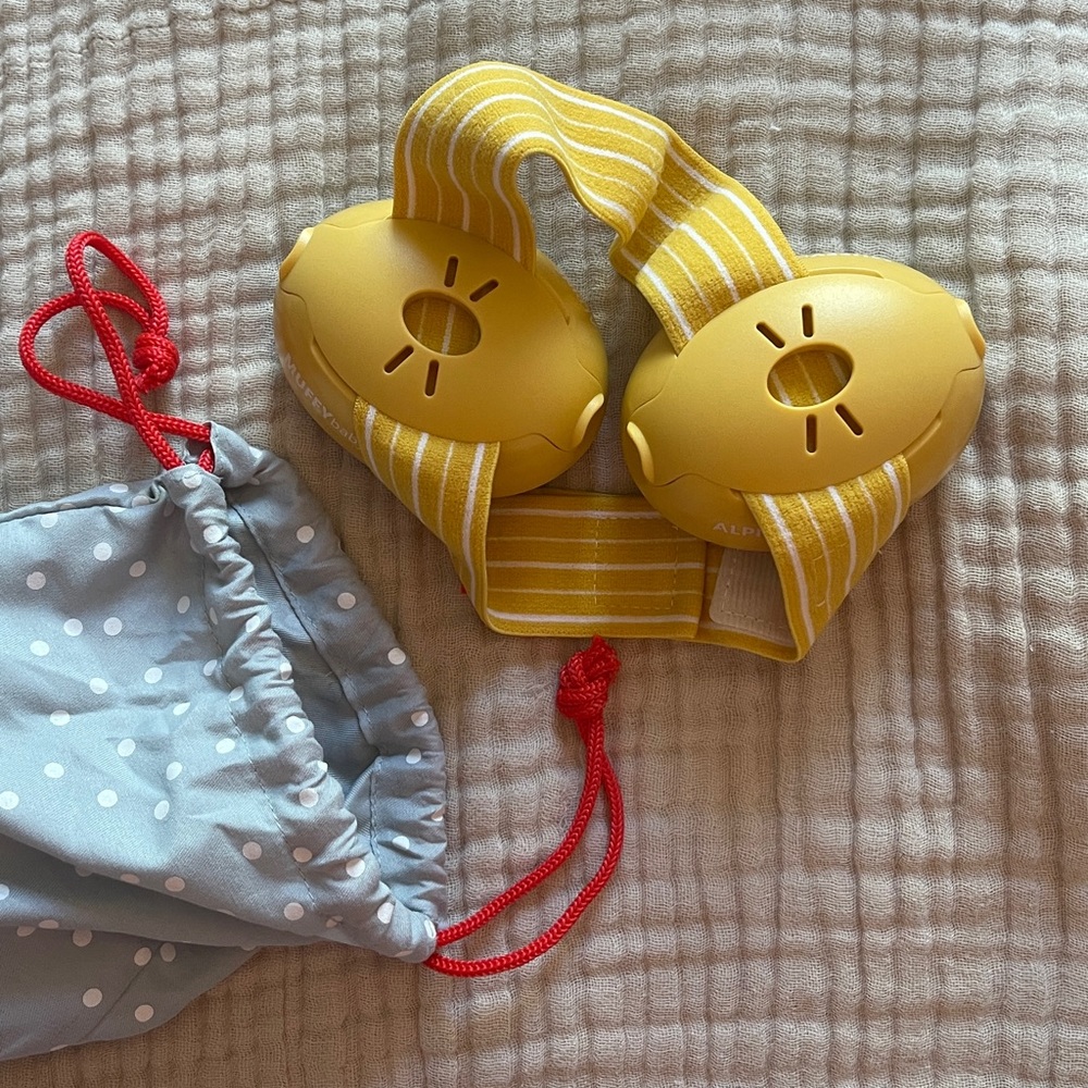 Baby muffy sound ear protection